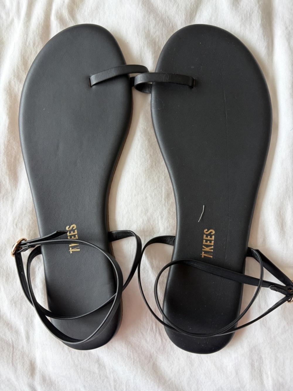 TKEES Phoebe Black Slim Leather Toe-Ring Sandals with Ankle Strap